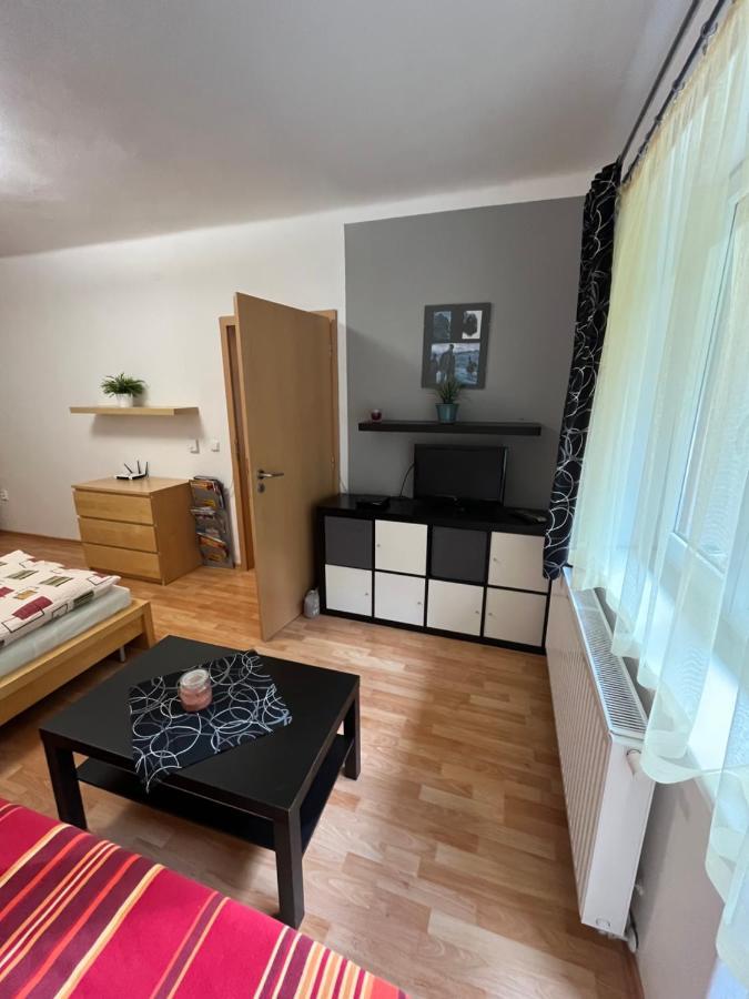 Apartman Kinali Horni Lipova Exterior photo